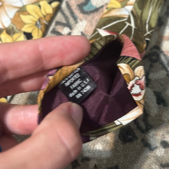 Tango Tie - Picture 4 of 4